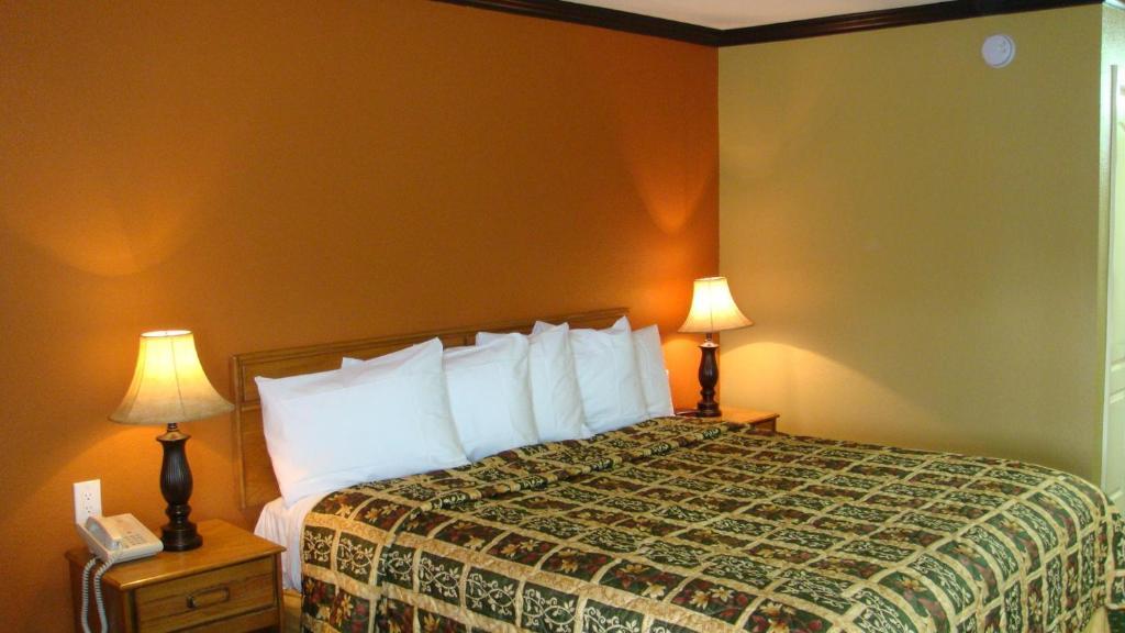 Sunset Inn Lake Oroville Room photo